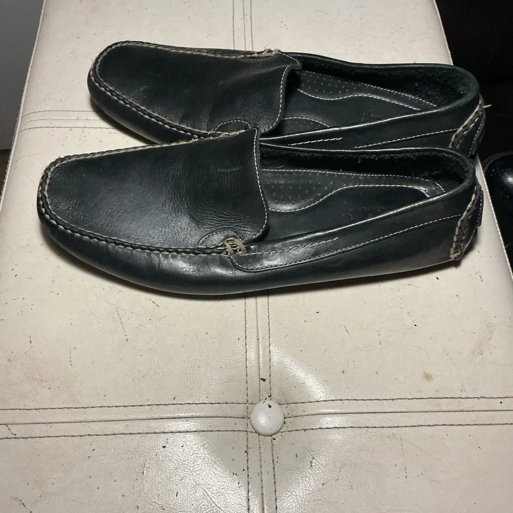 Bass Black Leather Slip-On Driving Loafers